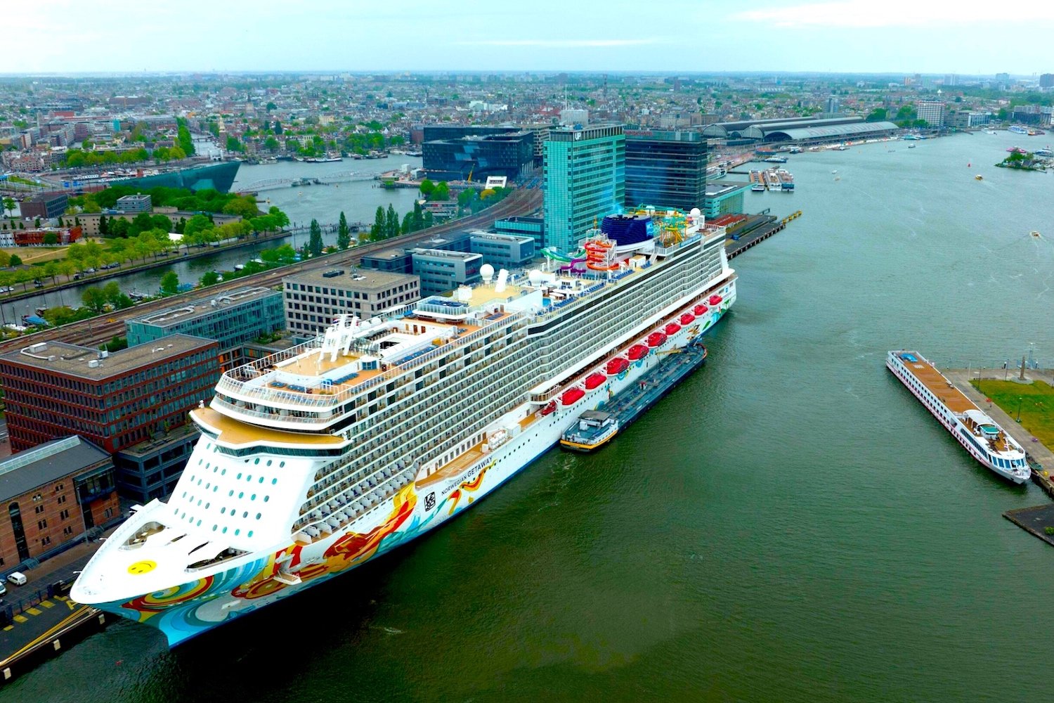 Cruise Ships Banned by Amsterdam Referendum: The City’s Bold Stand Against Overtourism